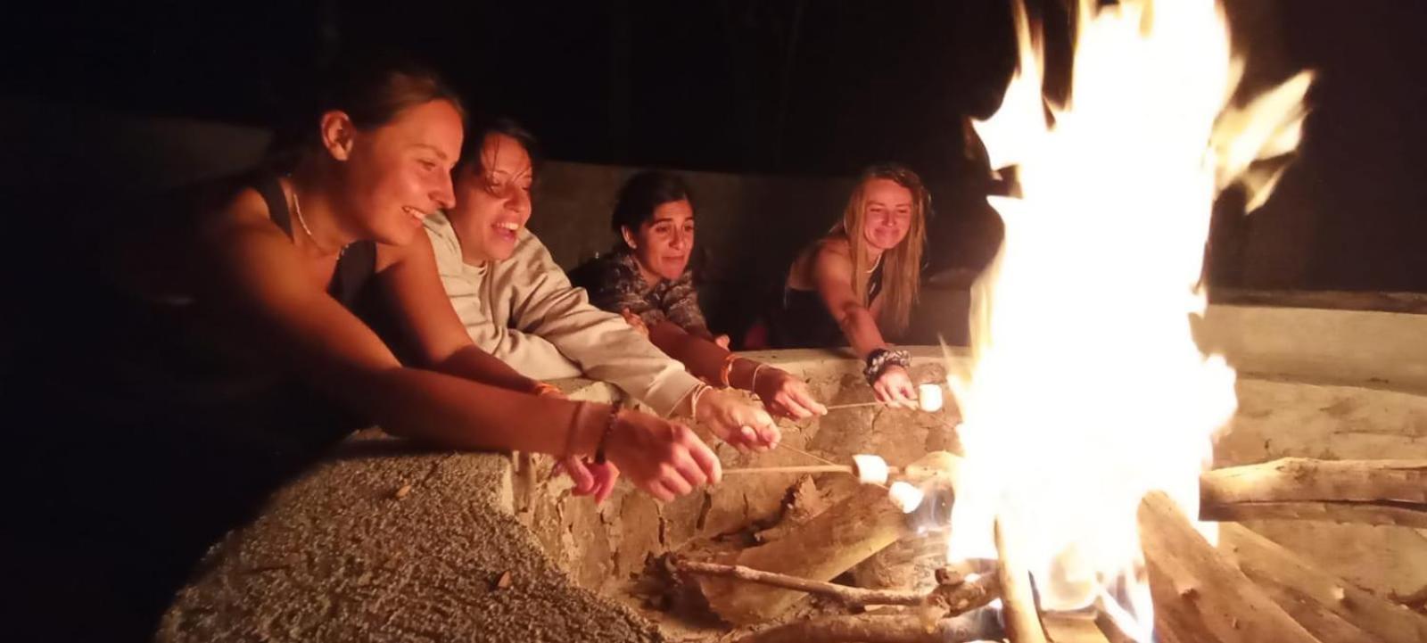 Pachamaya River Hostel ลังกิน ภายนอก รูปภาพ